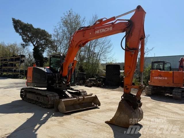 Hitachi ZX 85 حفارات وسط 7 طن - 12 طن