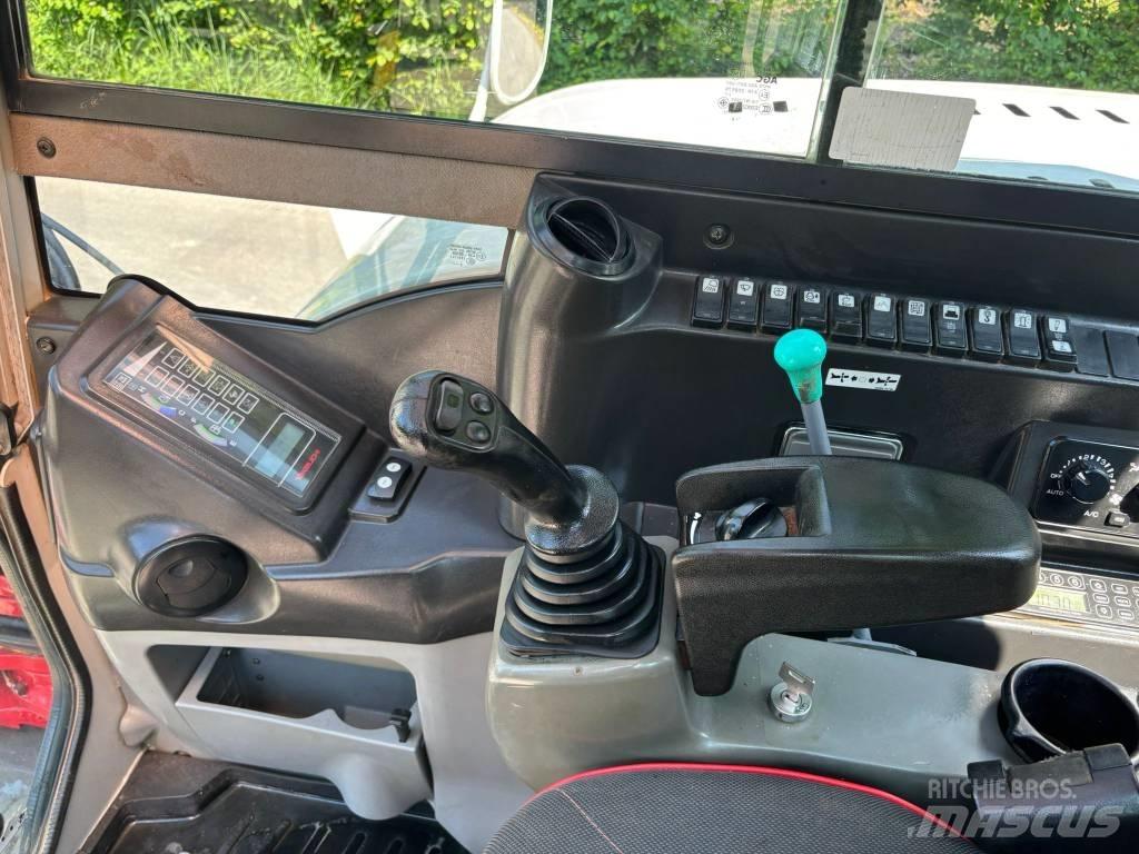 Takeuchi TB 290 حفارات وسط 7 طن - 12 طن
