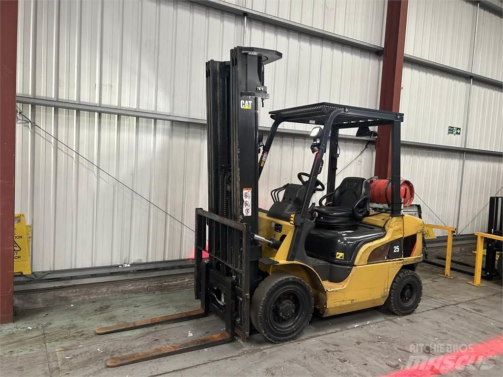 CAT GP25NT شاحنات LPG