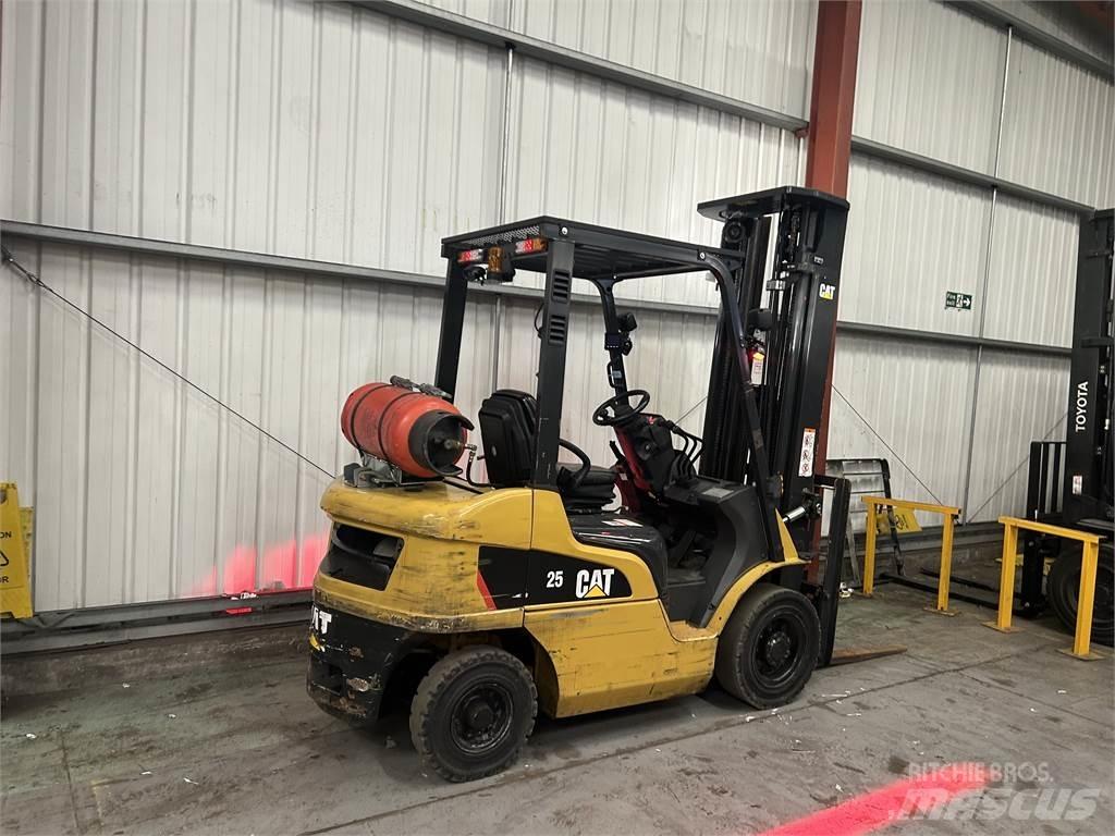 CAT GP25NT شاحنات LPG