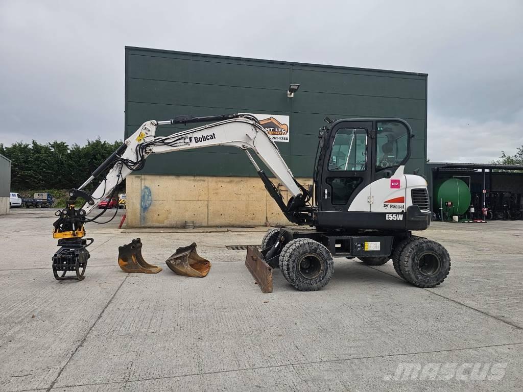 Bobcat E 55 W حفارات بعجل