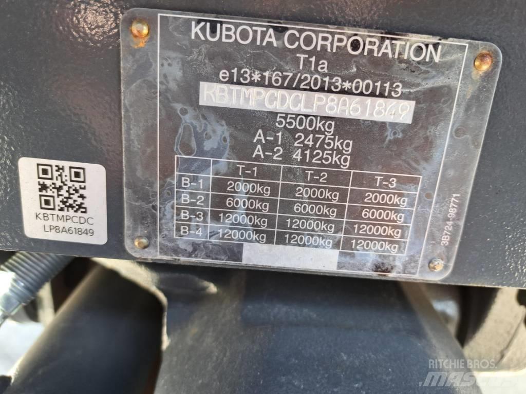 Kubota M 4073 الجرارات