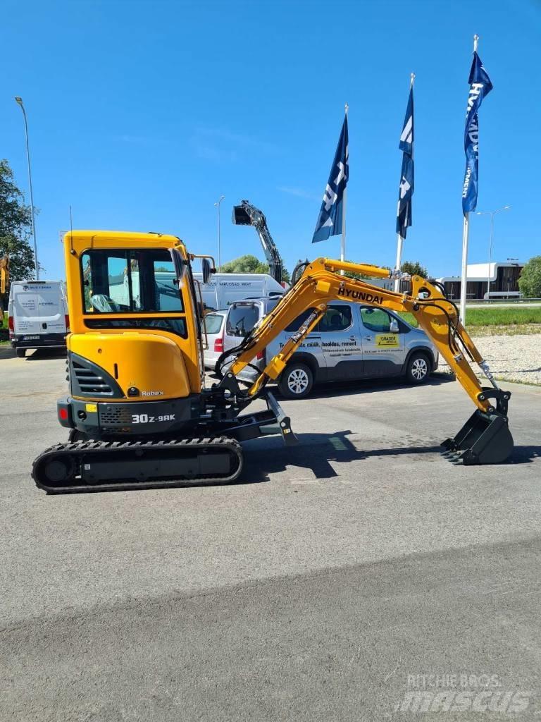 Hyundai R30Z-9AK حفارات صغيرة أقل من 7 طن (حفارات صغيرة)