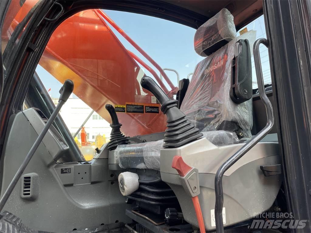 Doosan DX 300LC-9C حفارات زحافة