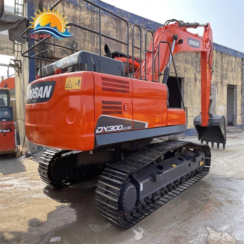 Doosan DX 300LC-9C حفارات زحافة