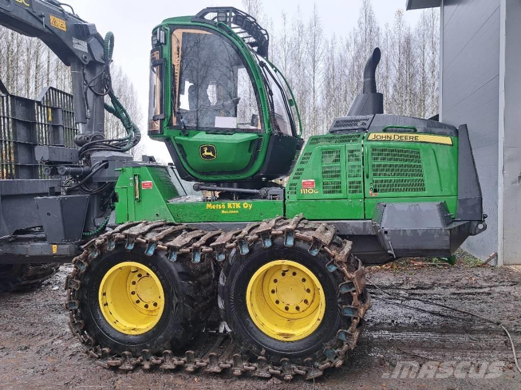 John Deere 1110 G شاحنات