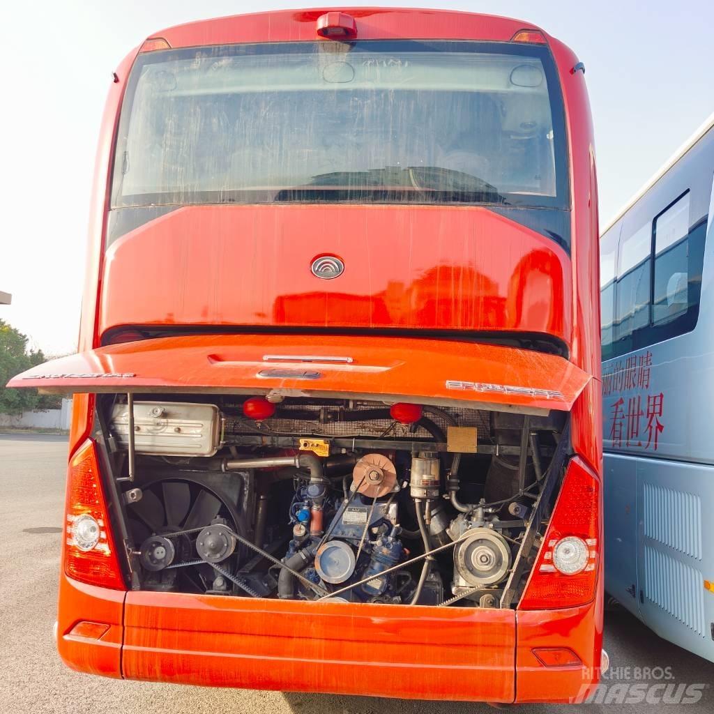 Yutong ZK6120HYAI المركبة