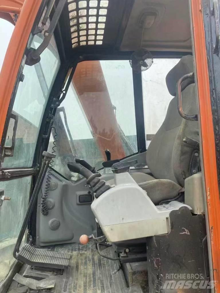 Doosan DX 80 حفارات وسط 7 طن - 12 طن