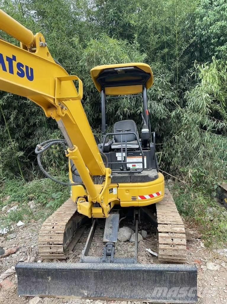 Komatsu PC35 حفارات صغيرة أقل من 7 طن (حفارات صغيرة)