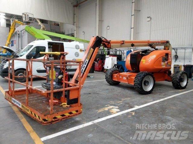 JLG 600AJ رافعات سلة مفصلية