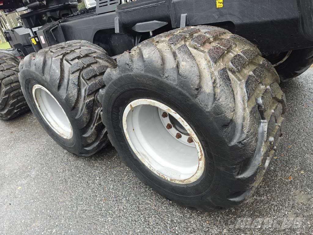 Komatsu 901 XC حصادات