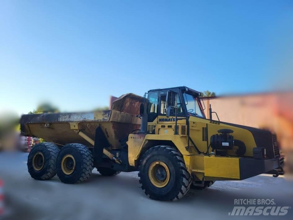 Komatsu HM 300 ساحبات مفصلية