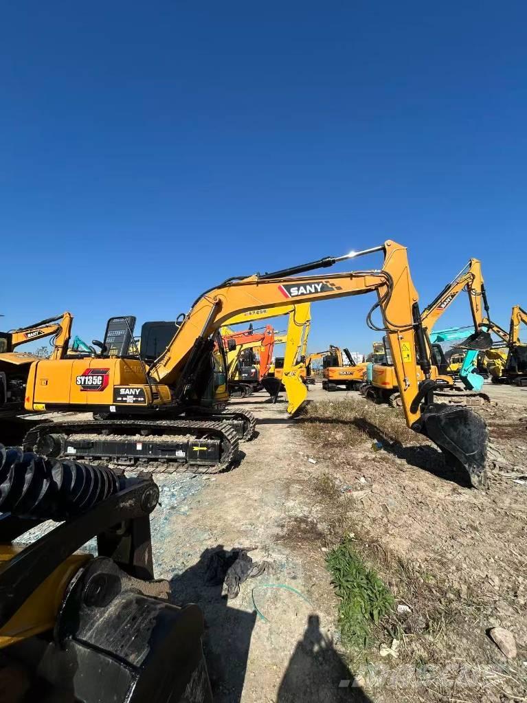 Sany 135c حفارات زحافة