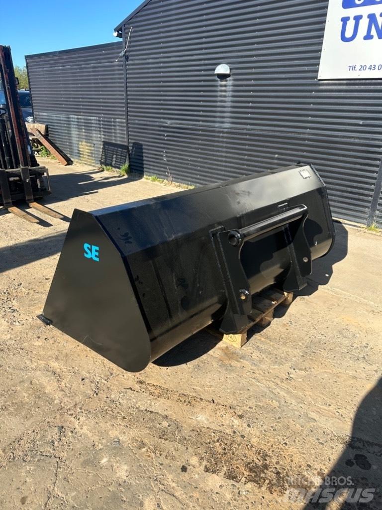  SE AB Manitou دلاء