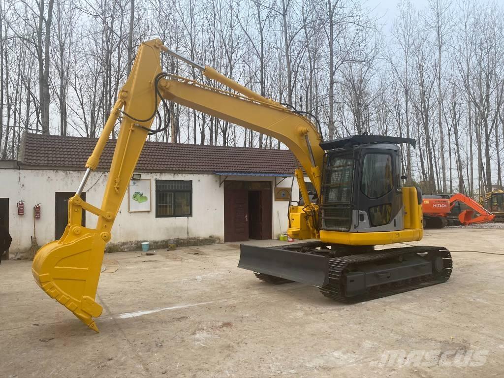 Komatsu PC128US حفارات زحافة