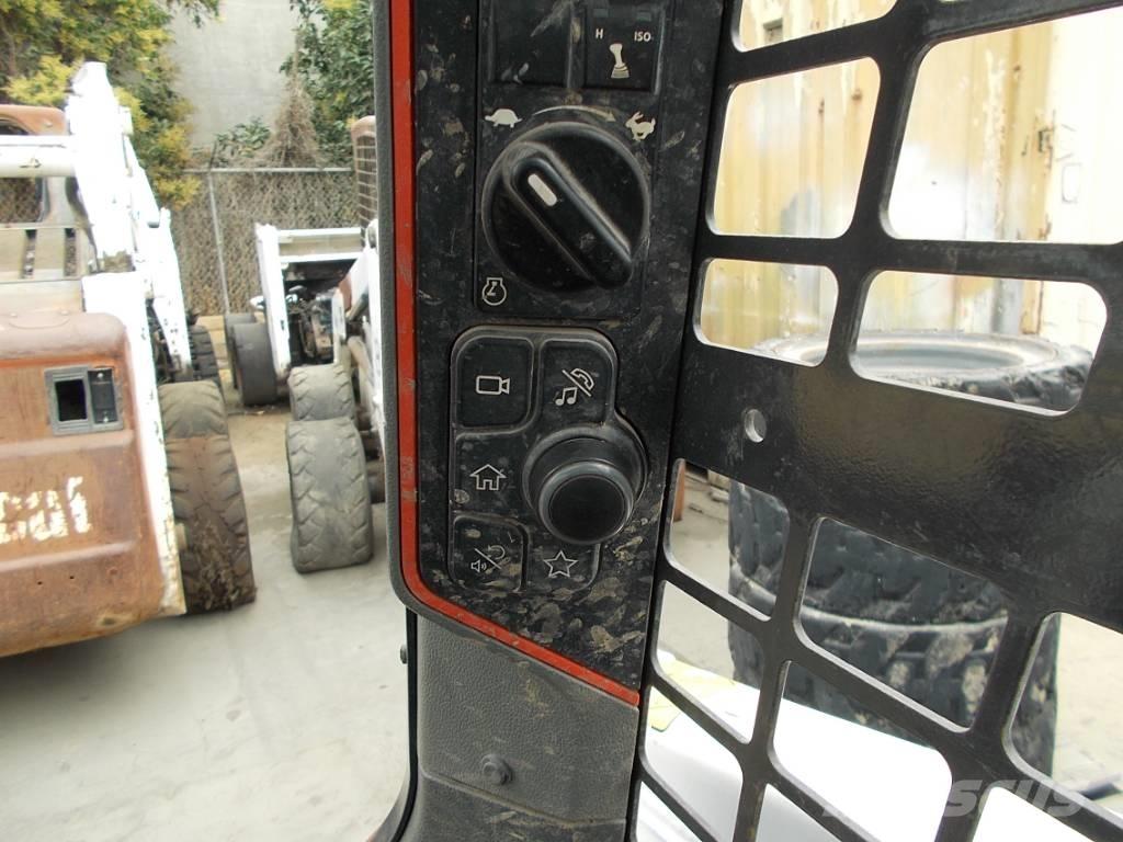 Bobcat T66 لوادر انزلاقية التوجيه