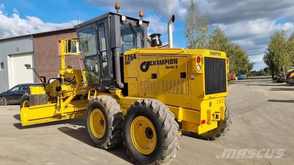 Champion 726 A معدات تمهيد الطرق