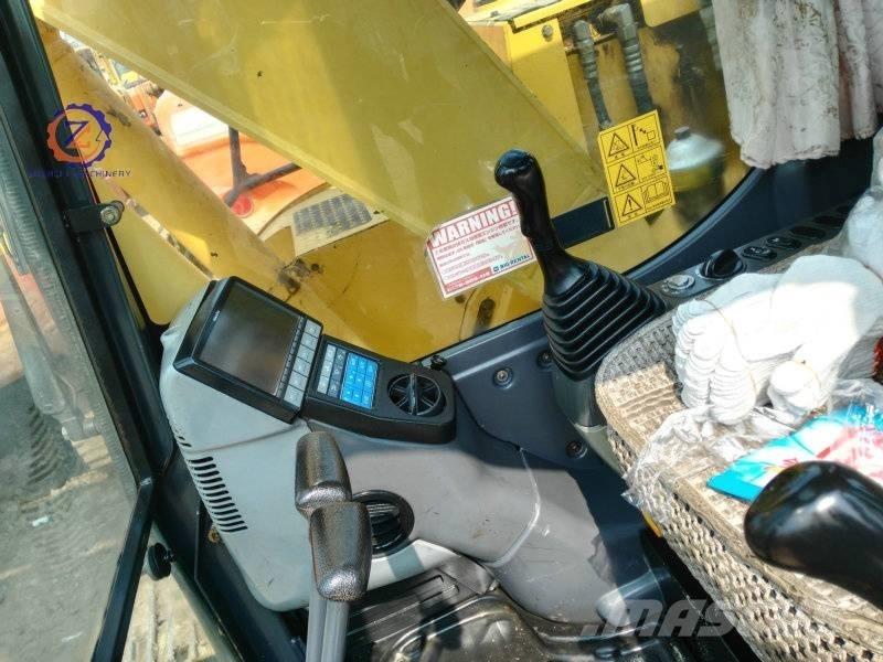 Komatsu PC 128 US-8 حفارات وسط 7 طن - 12 طن