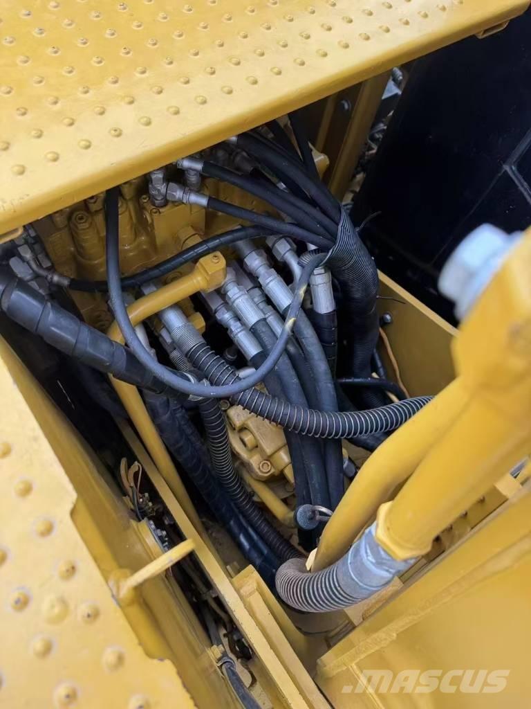 CAT 312 GC حفارات زحافة