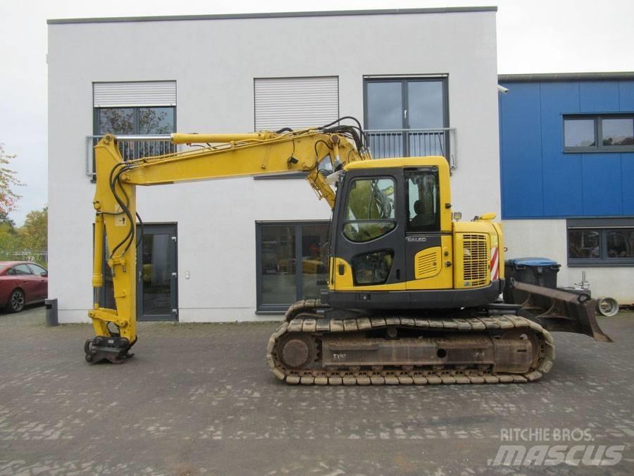 Komatsu PC138 US-8 حفارات زحافة