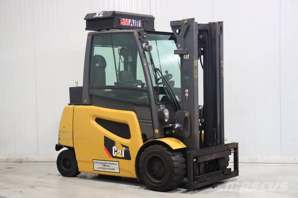 CAT EP50-2 شاحنات ذات رافعات شوكية تعمل بالكهرباء