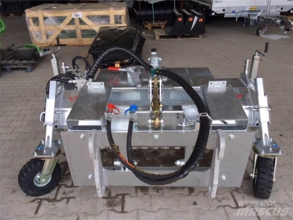 Fliegl Typ 500 كناسات