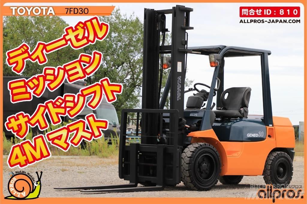 Toyota 7 FD 30 شاحنات الديزل