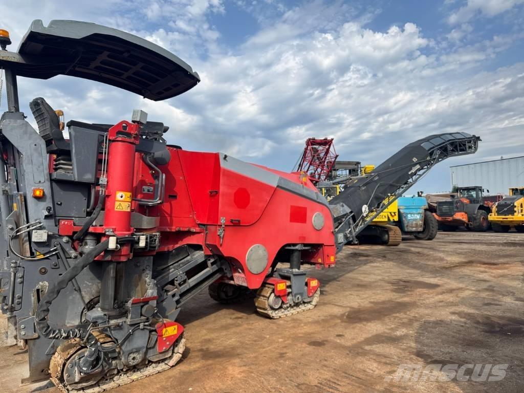 Wirtgen W 100 F ماكينات الكشط البارد للأسفلت