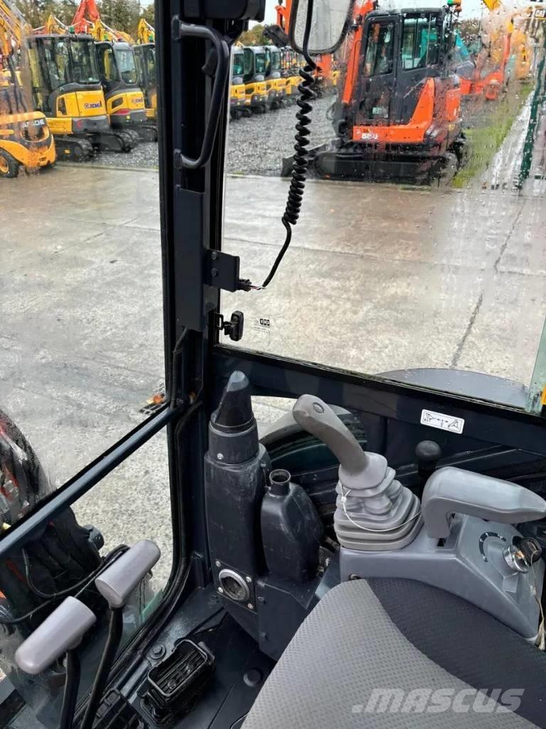 Hitachi ZX26U-6CR حفارات صغيرة أقل من 7 طن (حفارات صغيرة)