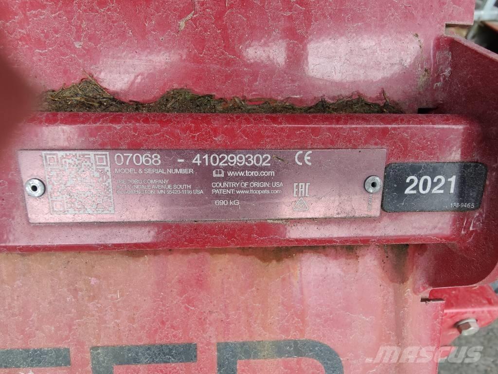 Toro ProSweep 5200 ماكينات أخرى لتجهيز الأراضي