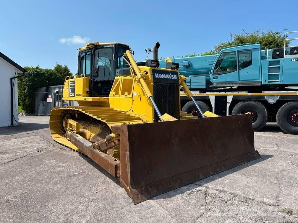 Komatsu D 65 PX-18 بلدوزرات مجنزرة
