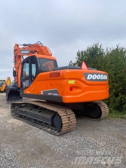 Doosan DX 180 LC حفارات زحافة