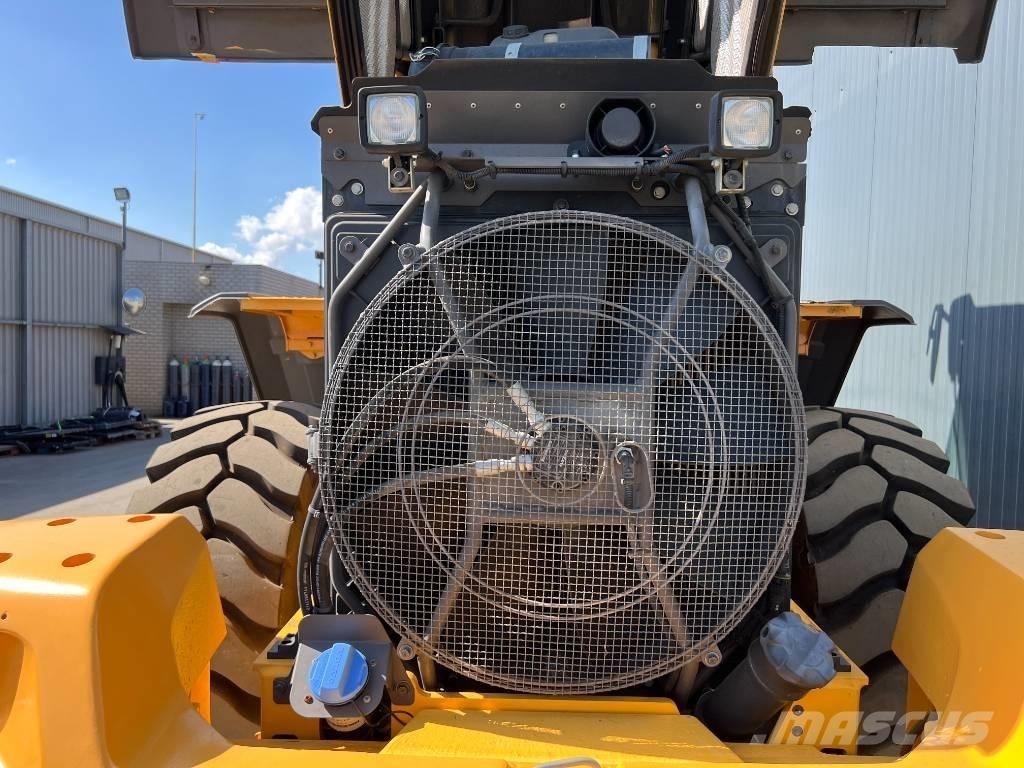 Volvo L90H لوادر بعجل