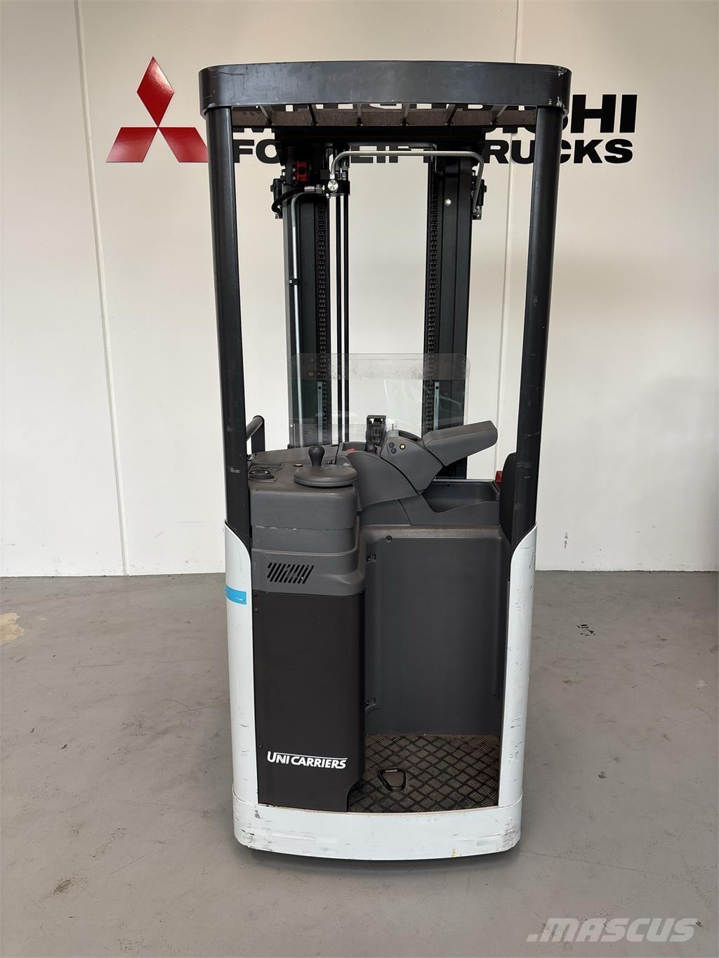 Atlet A160 شاحنات مناولة ذاتية الدفع