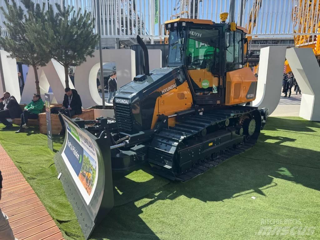 Hyundai HD 130 A بلدوزرات مجنزرة