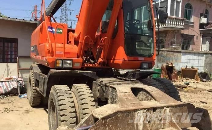 Doosan DH210W-7 حفارات بعجل