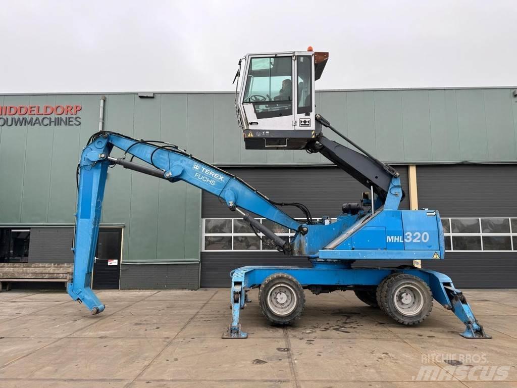Fuchs MHL 320 مناولات المخلفات / مناولات صناعية