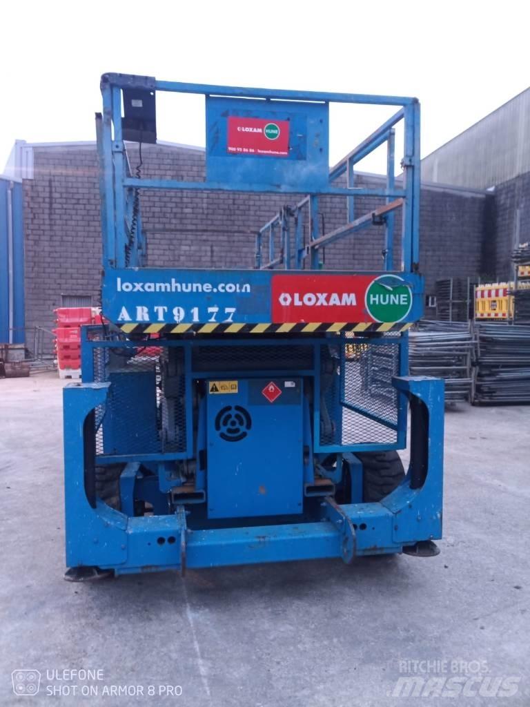 Genie GS 4390 RT رافعات مقصية الشكل