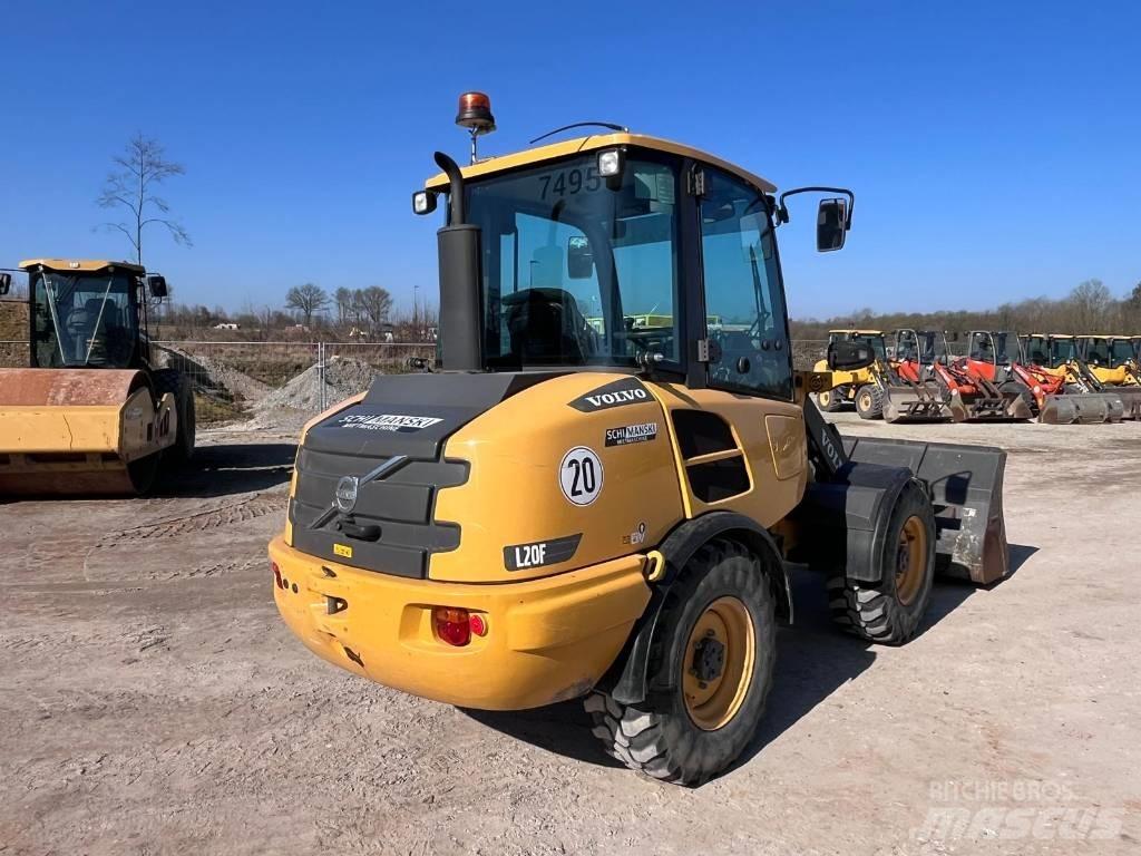 Volvo L 20 F لوادر بعجل