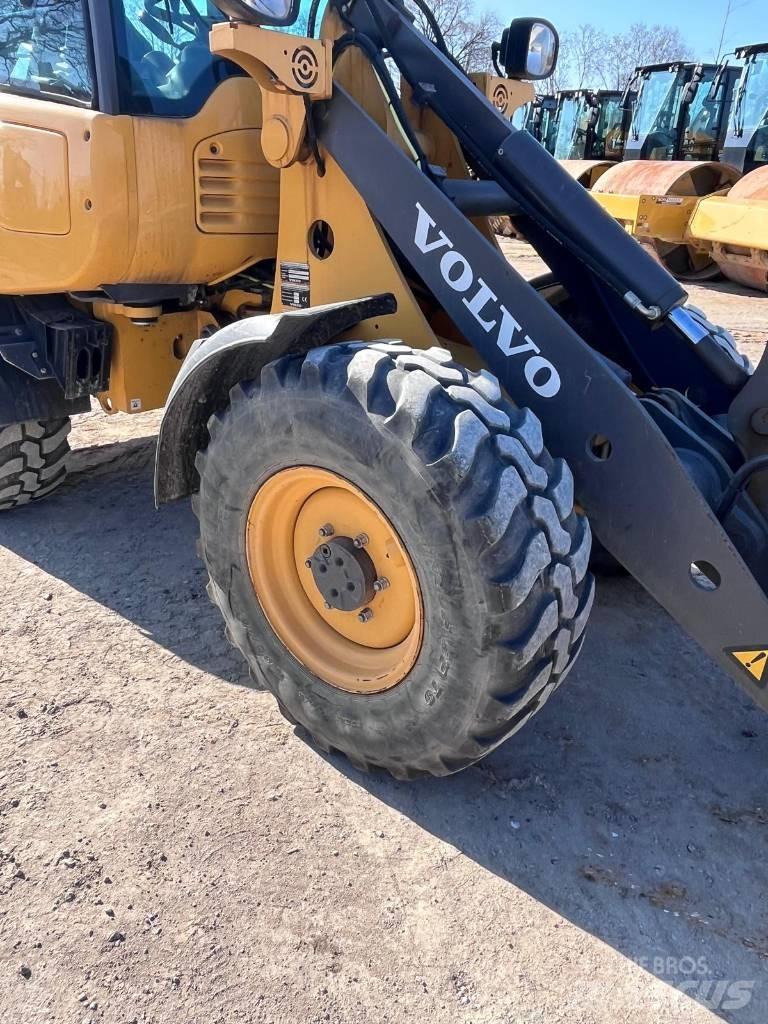 Volvo L 20 F لوادر بعجل