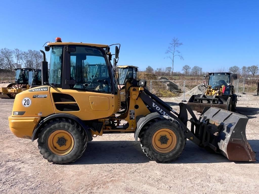 Volvo L 20 F لوادر بعجل