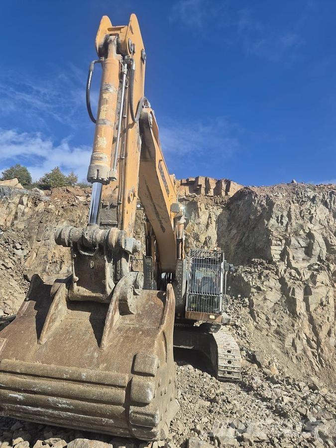 Liebherr R964 HDSL حفارات زحافة