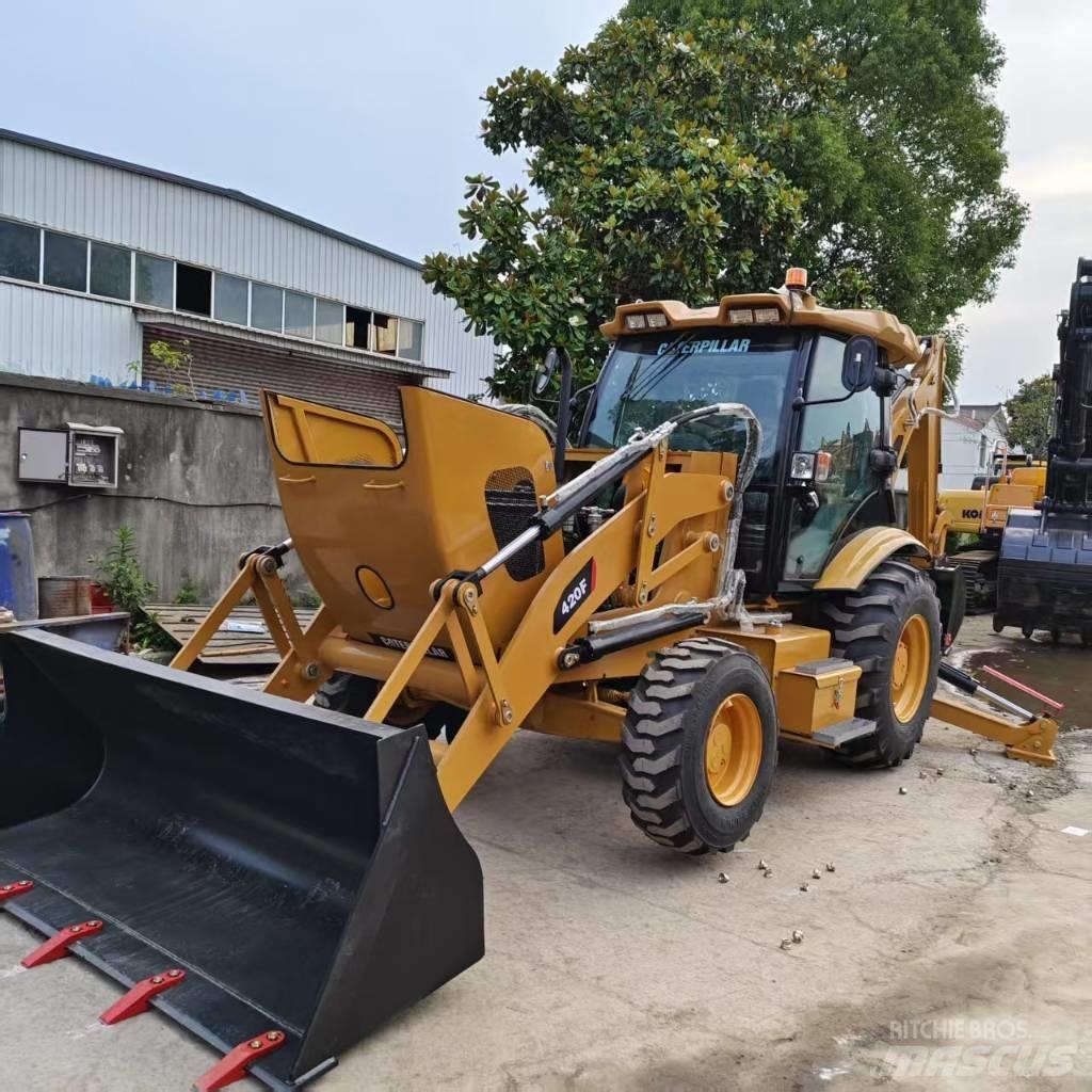 CAT 420 F لوادر ذات جرافات عكسية