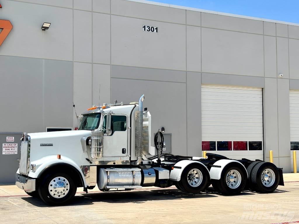 Kenworth W 900 وحدات الجر