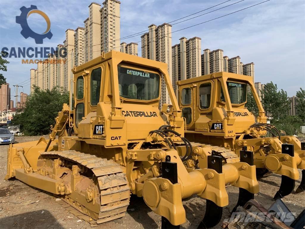 CAT D 7 G بلدوزرات مجنزرة