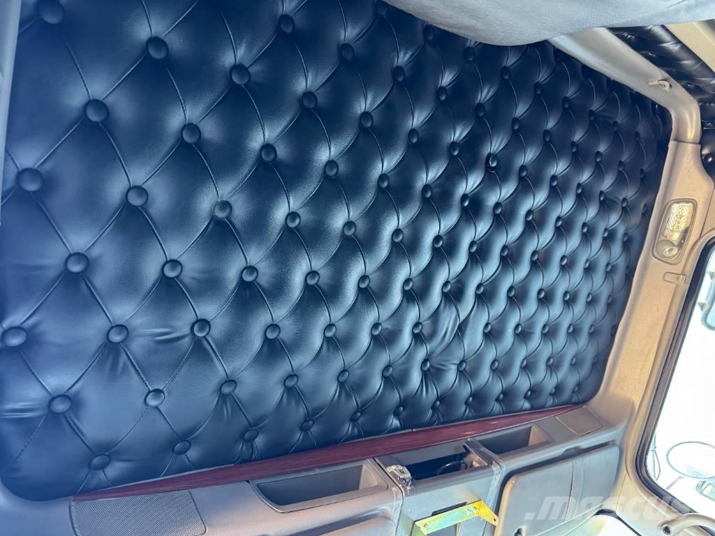 Kenworth T 800 شاحنات قلابة