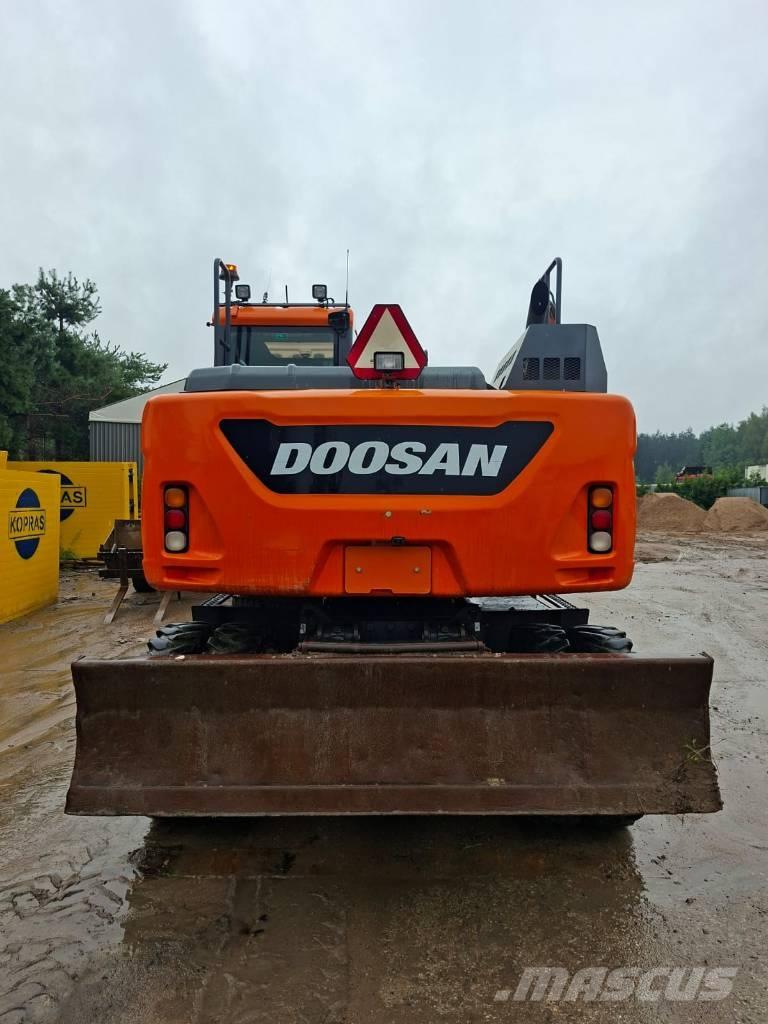 Doosan DX 170 W حفارات بعجل