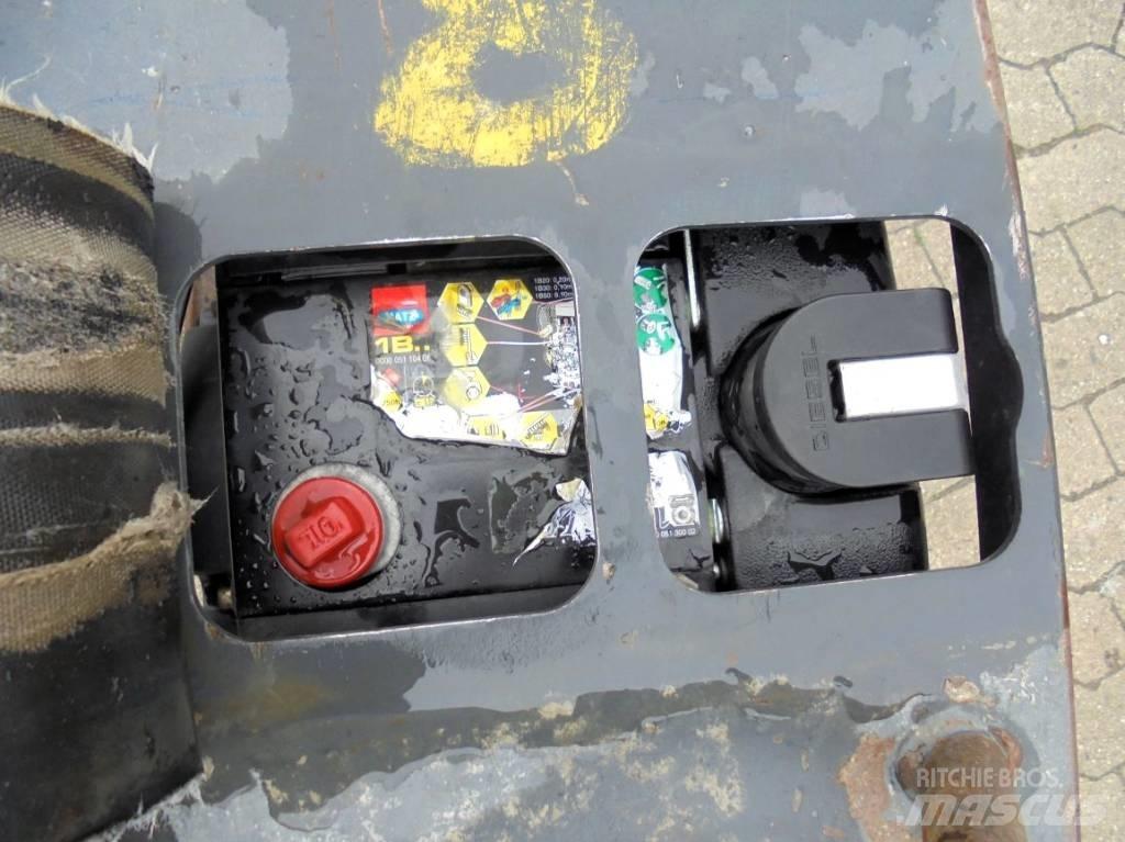 Bomag BPR 35/60 D دكاكات أفقية