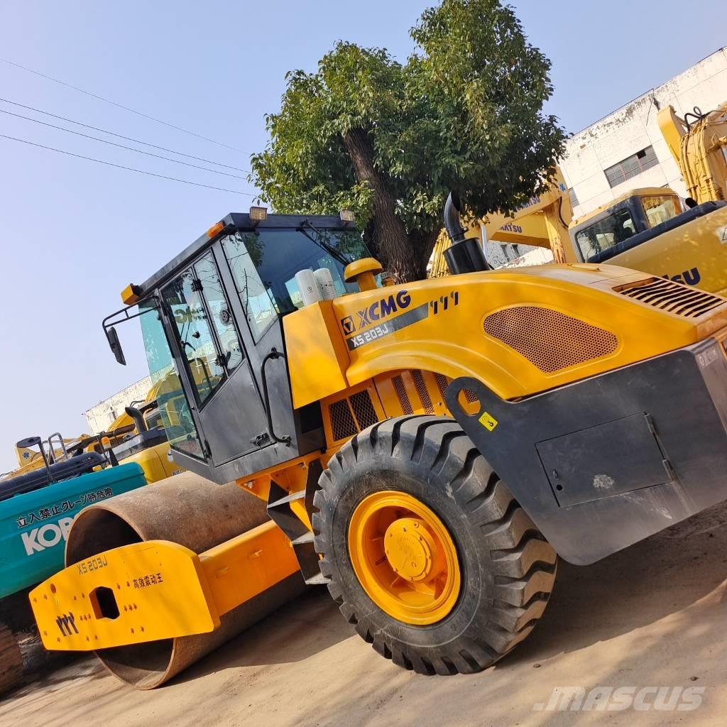 XCMG XS 203 J حفارات زحافة