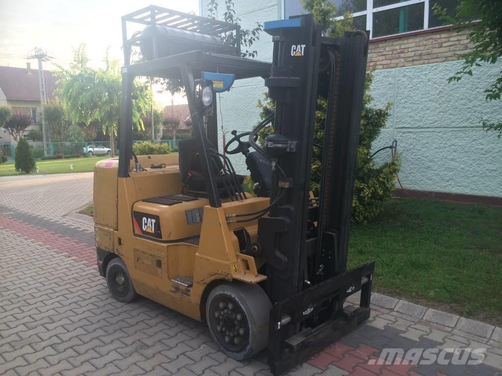 CAT GC45KY V-2835 شاحنات LPG
